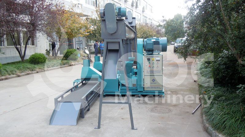 biomass briquetting plant - combined conveyor and extruder