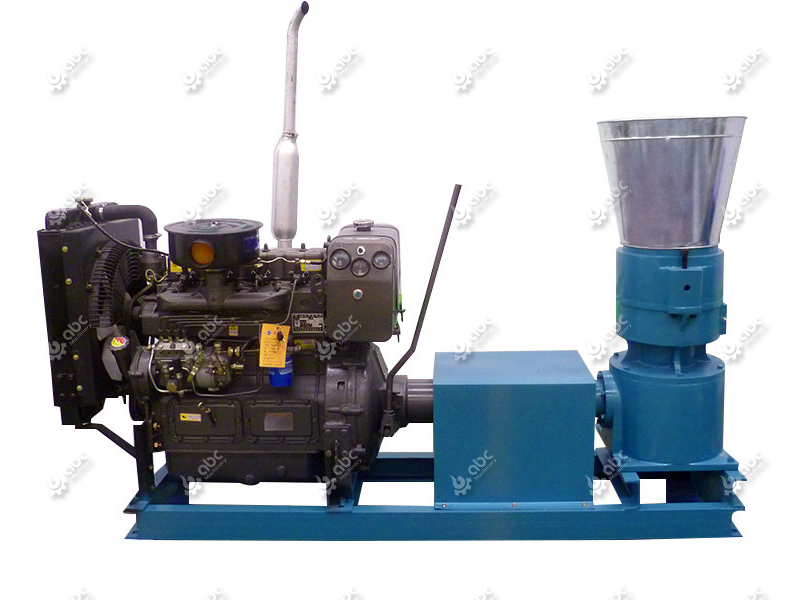 sawdust pelletizer machine powered by diesel engine