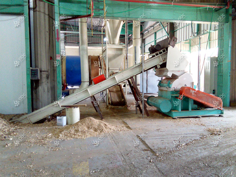 crushing machine for pine wood pellets processing
