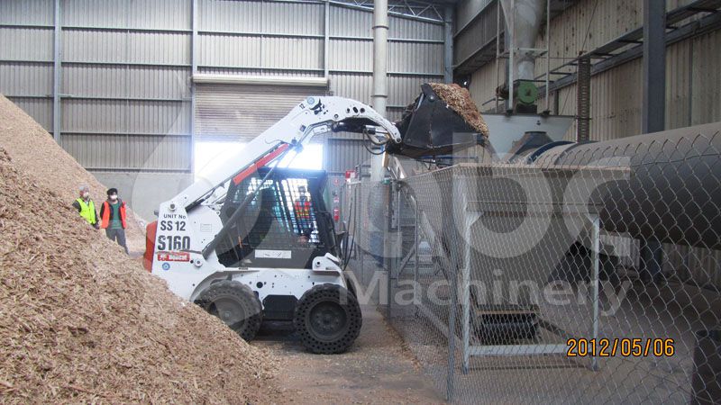 wood chips crushing and drying process in pellets factory